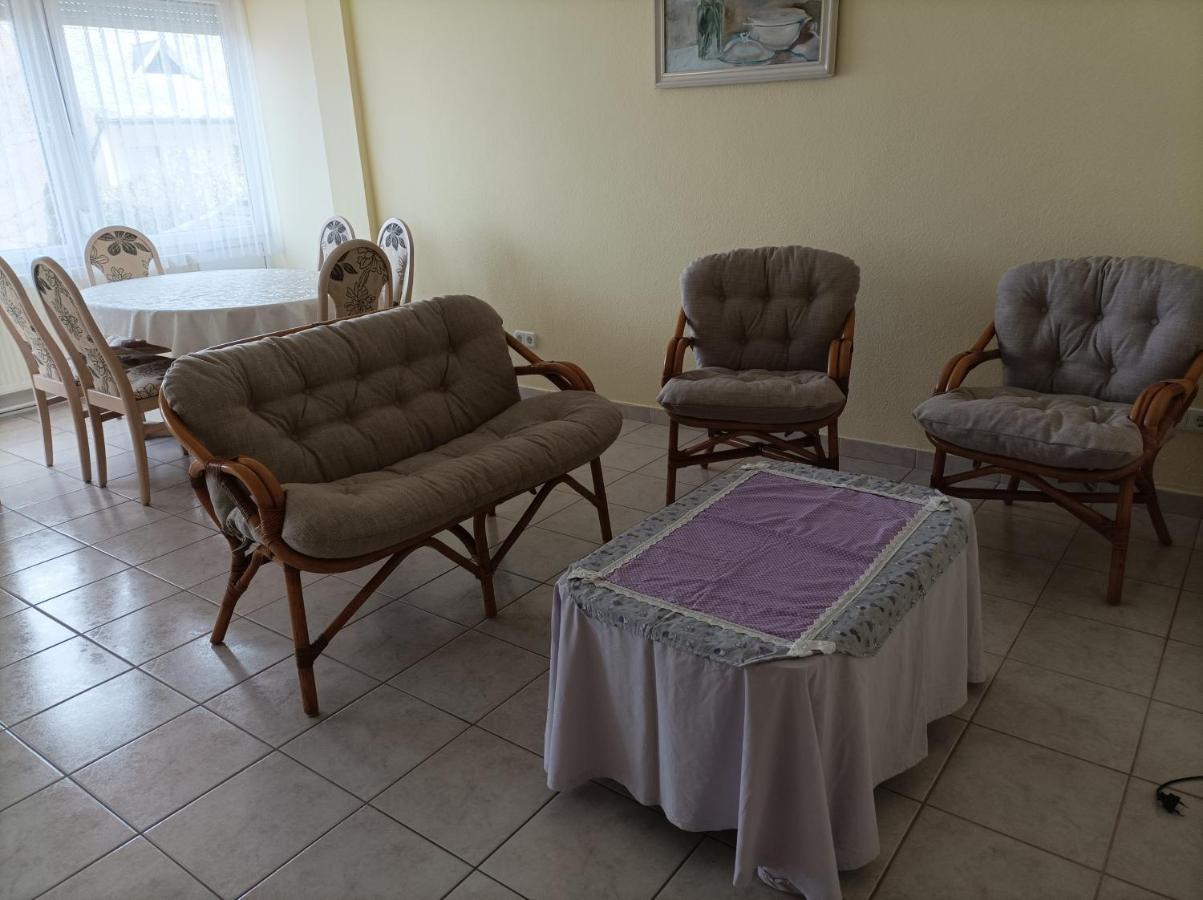 Lazar Apartmanok Hévíz Exterior foto