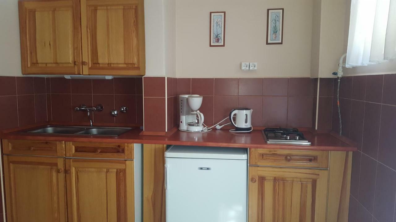 Lazar Apartmanok Hévíz Exterior foto